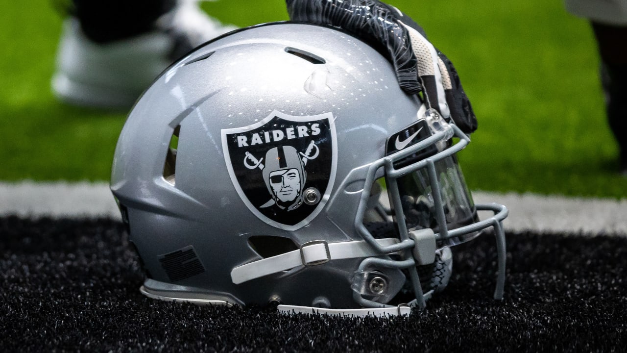 Raiders sign G Marquel Harrell