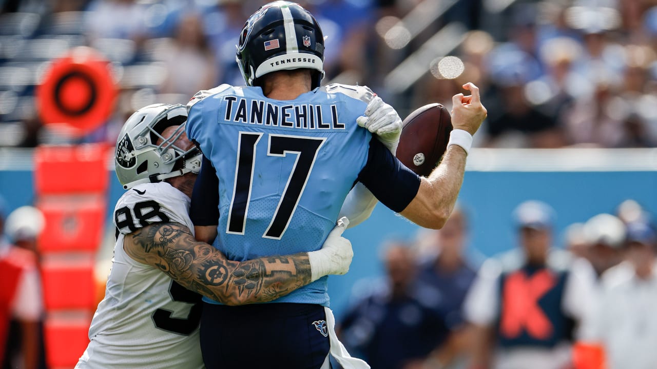 Tannehill, Titans drop Raiders to 0-3