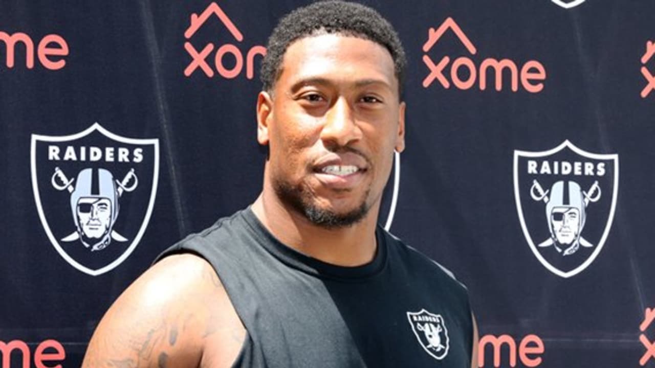 Raiders Bruce Irvin, Malcolm Smith join anthem protest