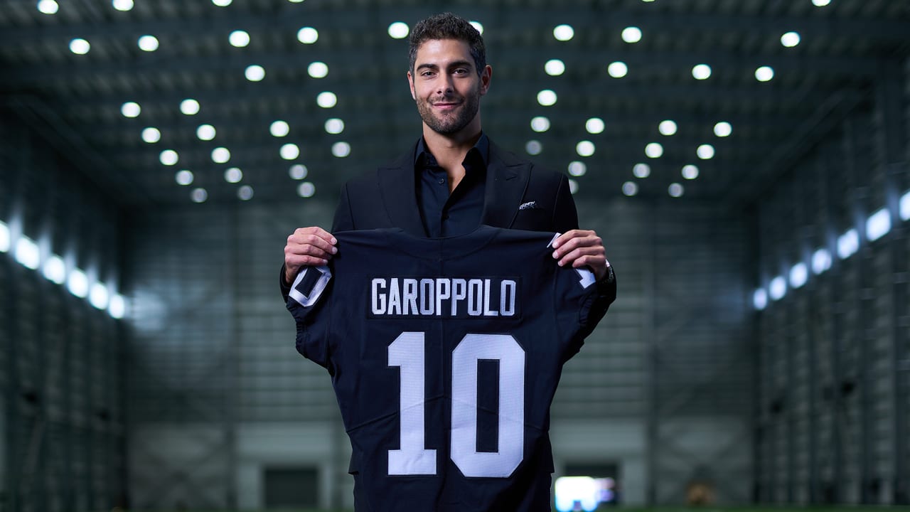 Las Vegas Raiders Name & Number T-Shirt - Jimmy Garoppolo 10 - Mens