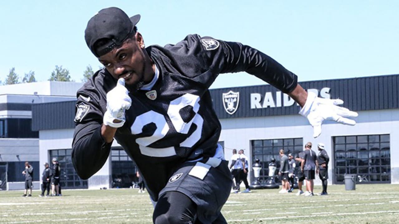 Raiders release cornerback David Amerson