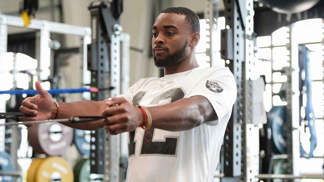 Raiders sign wide receiver De’Mornay PiersonEl