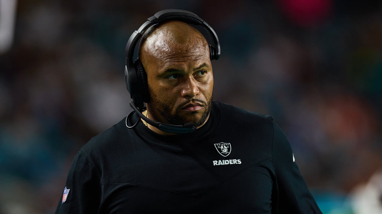 Raiders name Antonio Pierce as Interim Head Coach BVM Sports