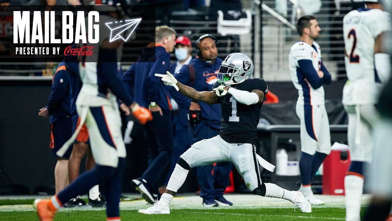 Raiders wide receiver DeSean Jackson warms up before an NFL