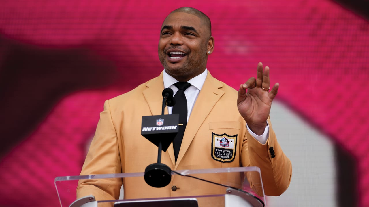 Pro Football Hall of Fame: Richard Seymour values his time with Raiders -  Silver And Black Pride