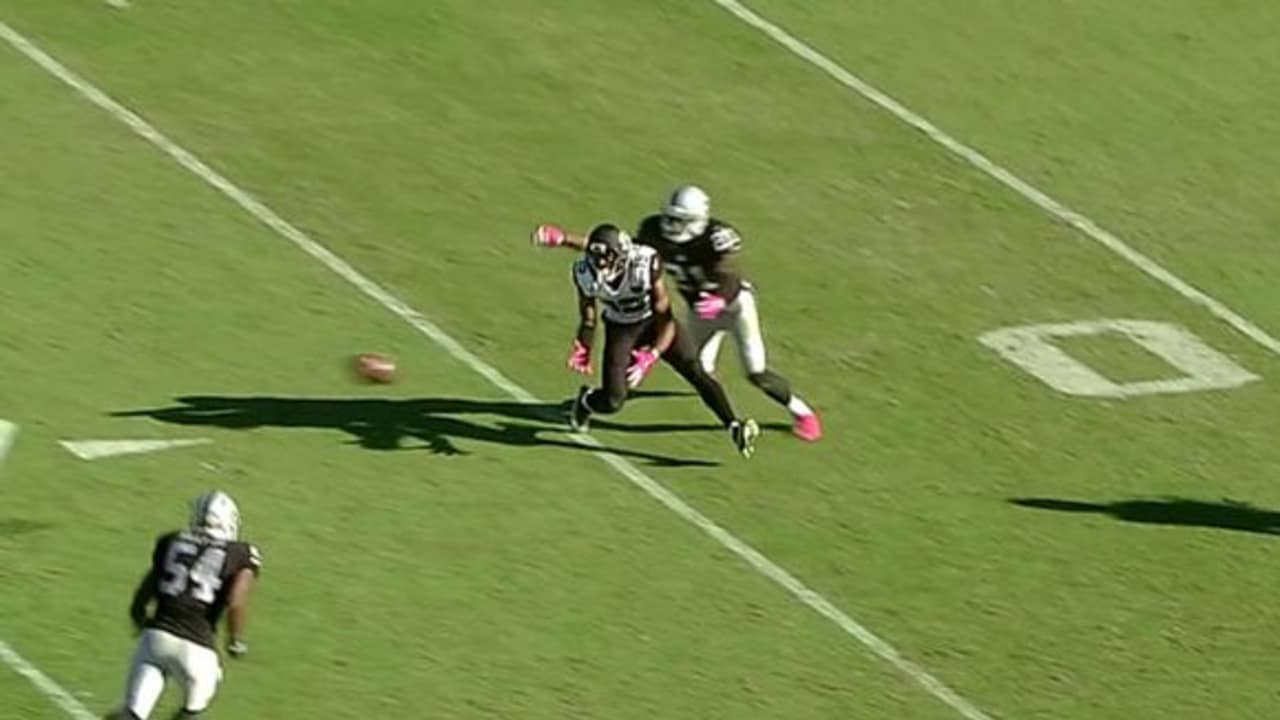 Reggie Nelson picks off former team