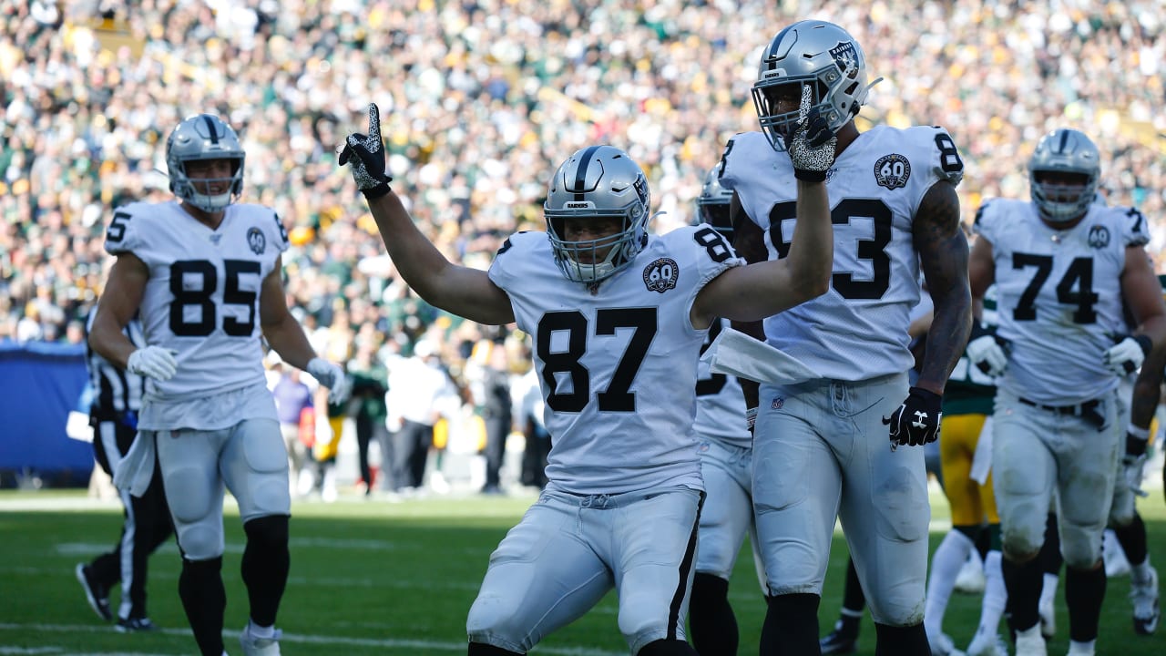 Highlights Despite the loss, Raiders offense has impressive afternoon
