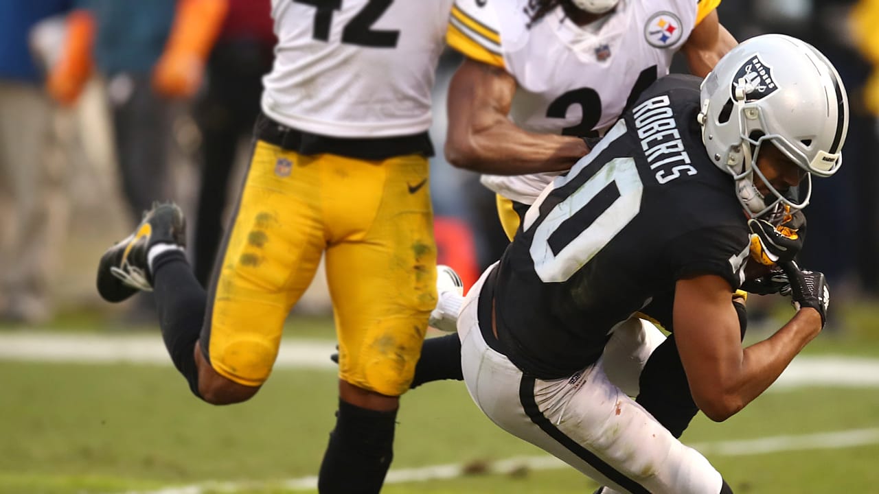 Raiders complete wild comeback in 24-21 upset of Steelers