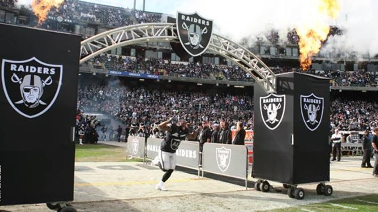 Las Vegas Raiders - FB Marcel Reece is set to play for Team Irvin in this  Sunday's Pro Bowl: