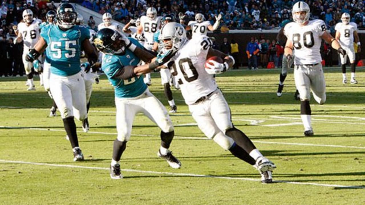 Jacksonville Jaguars running back Maurice Jones-Drew carries against the  Oakland Raiders during the first quarter of an NFL football game on Sunday,  October 21, 2012 at the O.co Coliseum in Oakland, California.