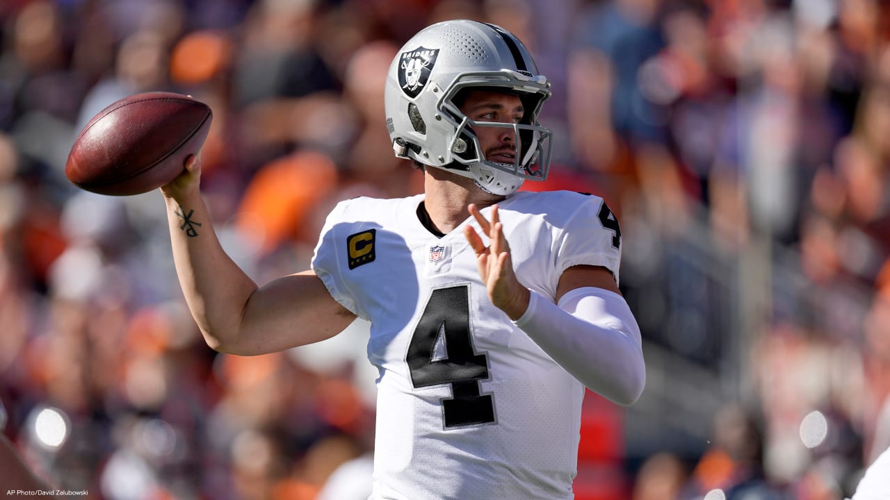 RAIDERS VS BRONCOS: Derek Carr leads game-winning drive, Raiders beat  Broncos to finish 8-8 on the season