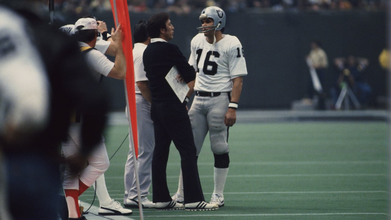 Lessons Learned: Pats can learn from QB Jim Plunkett when it