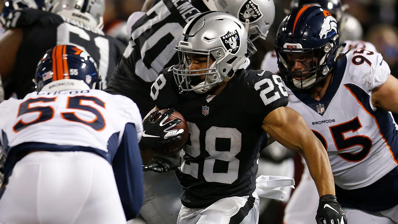 Raiders beat Broncos 27-14 in potential Oakland farewell