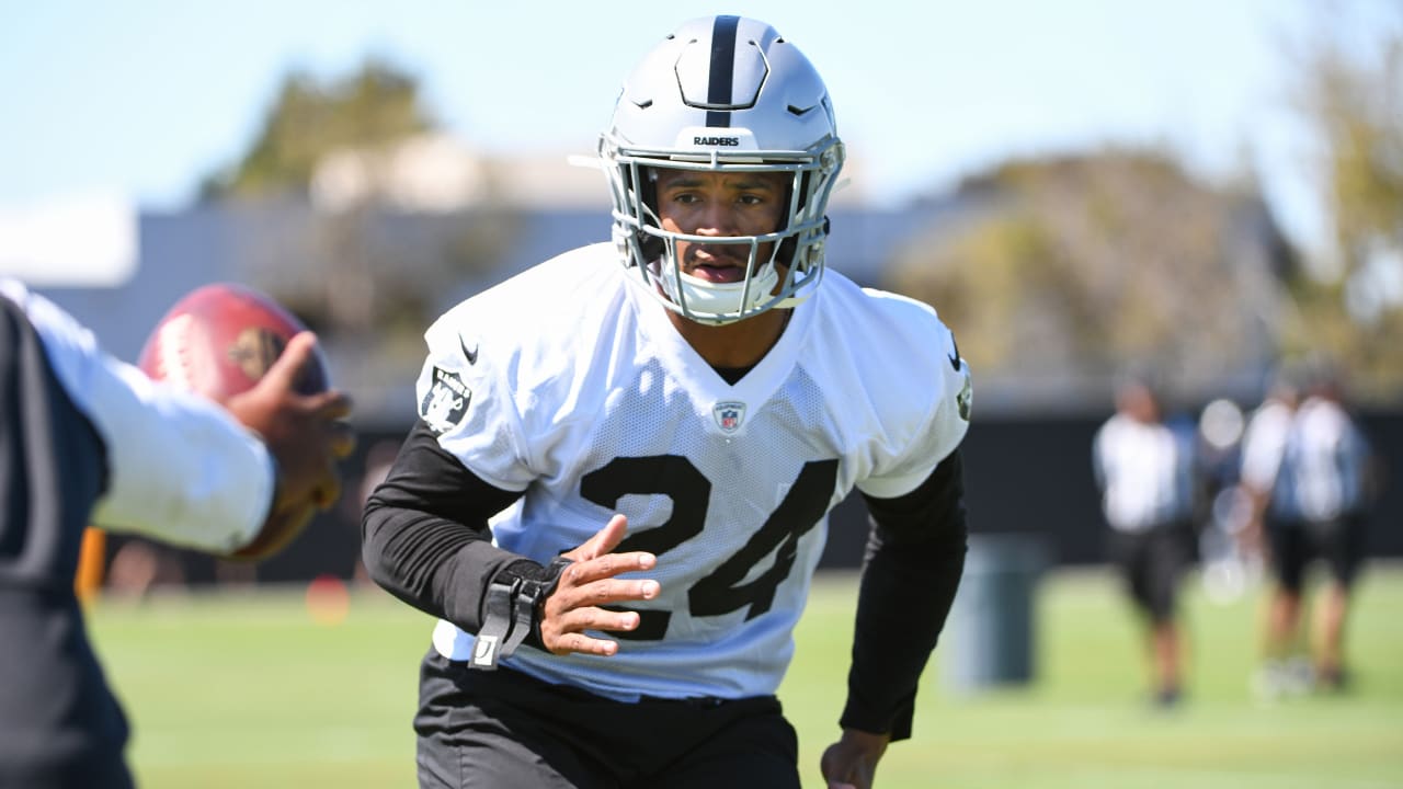 Raiders Training Camp: Could Jakob Johnson lineup at tight end? - Silver  And Black Pride