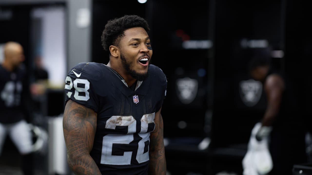 Raiders RB Josh Jacobs gets back on track in Week 4