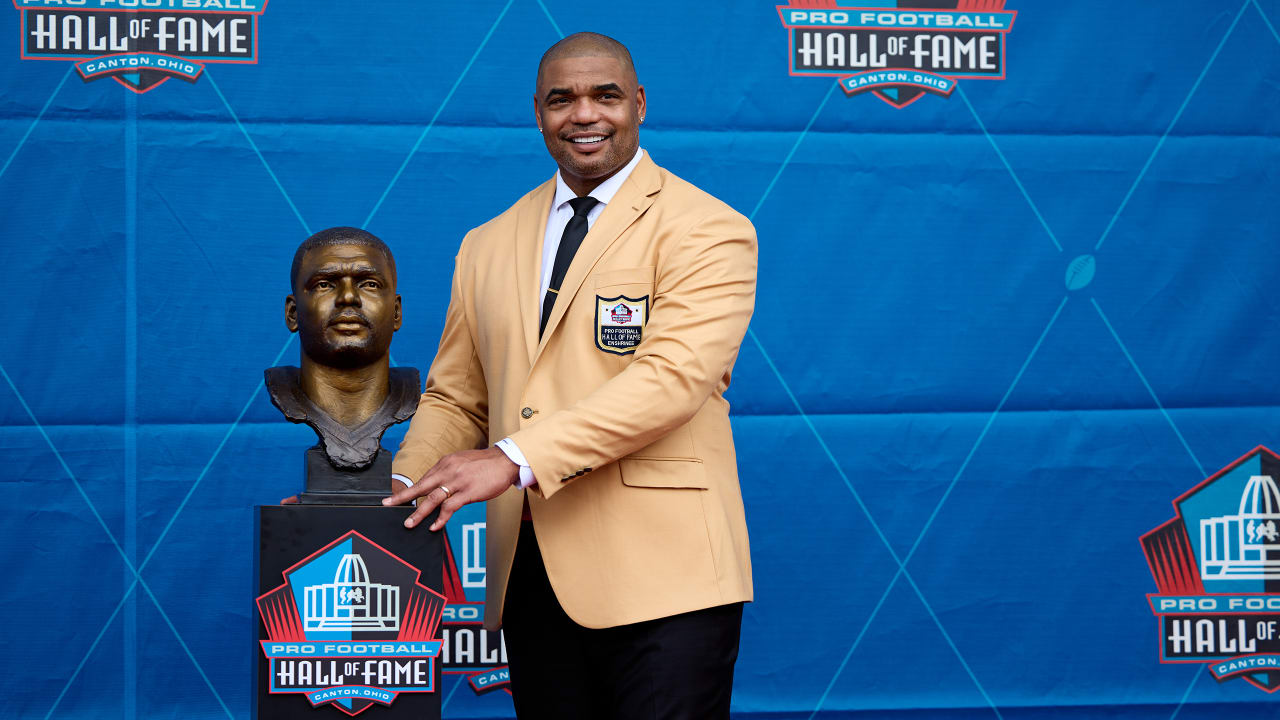 Richard Seymour to light the Al Davis Memorial Torch Sunday