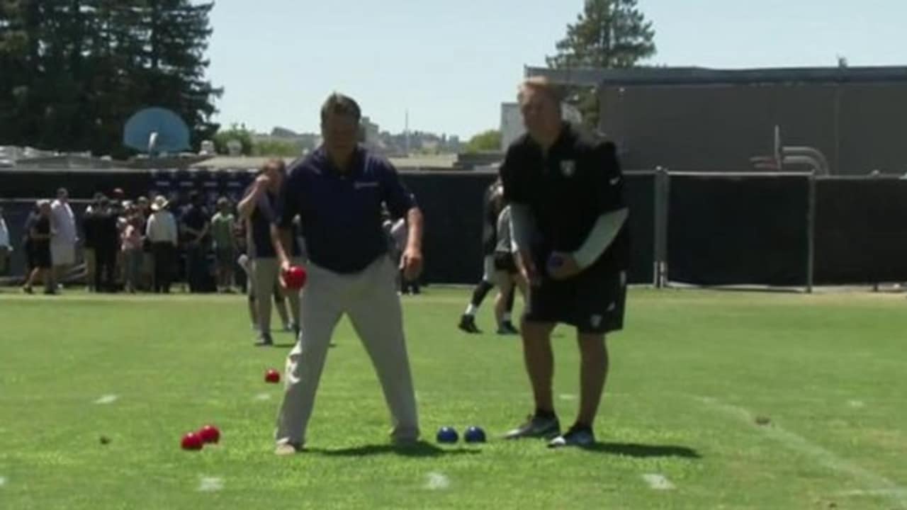 Mariucci challenges Jack Del Rio to Bocce Ball