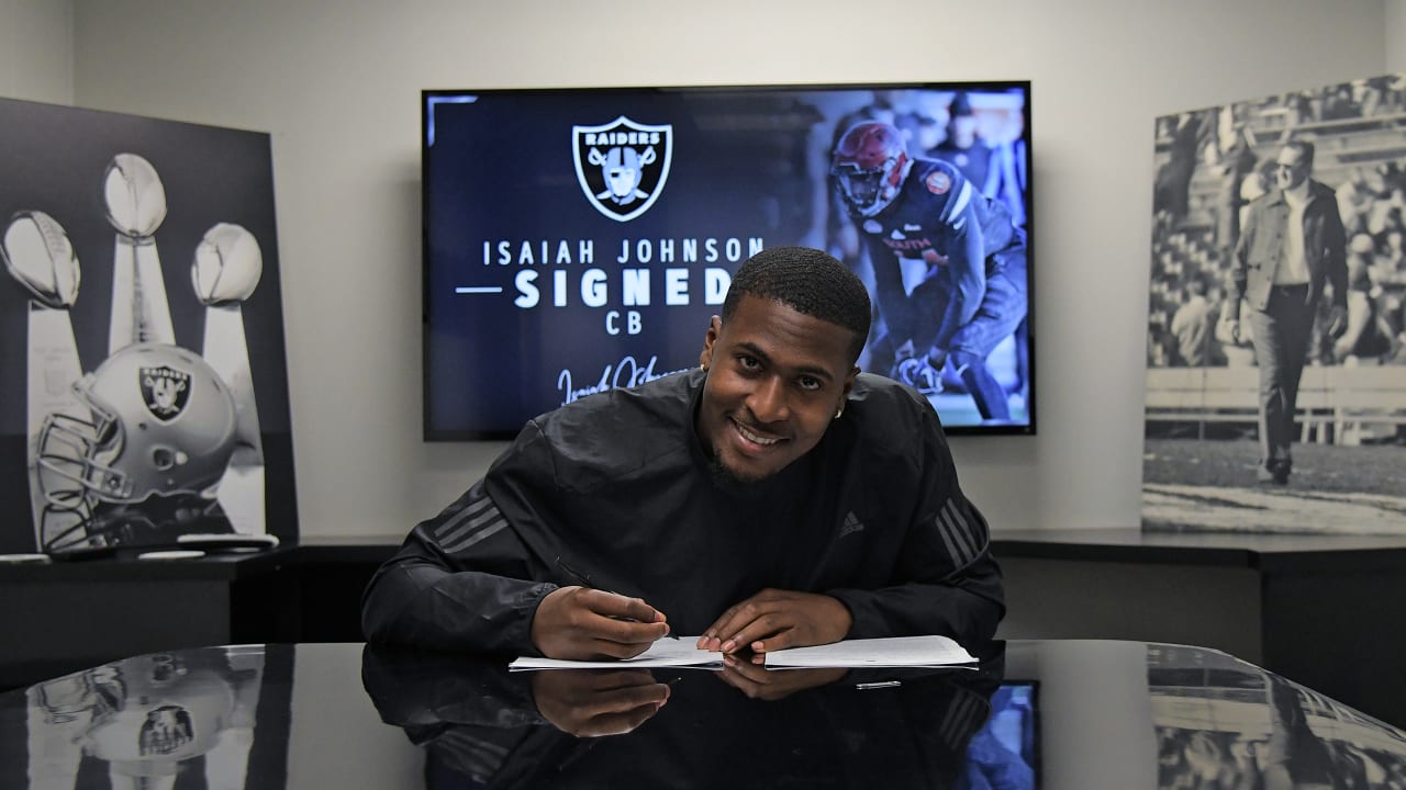 Raiders sign WR Isaiah Zuber