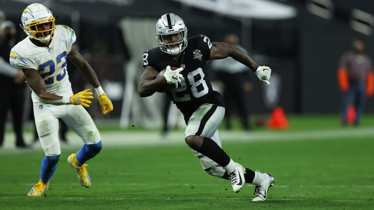 Las Vegas Raiders RB Josh Jacobs ruled out vs. Pittsburgh Steelers 