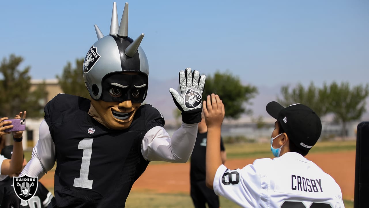 Photos: Raider Rusher takes part in Spirit Day at local school