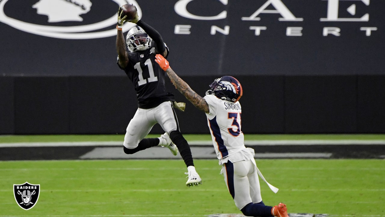 Derek Carr uses some finesse and connects with a leaping Henry Ruggs III