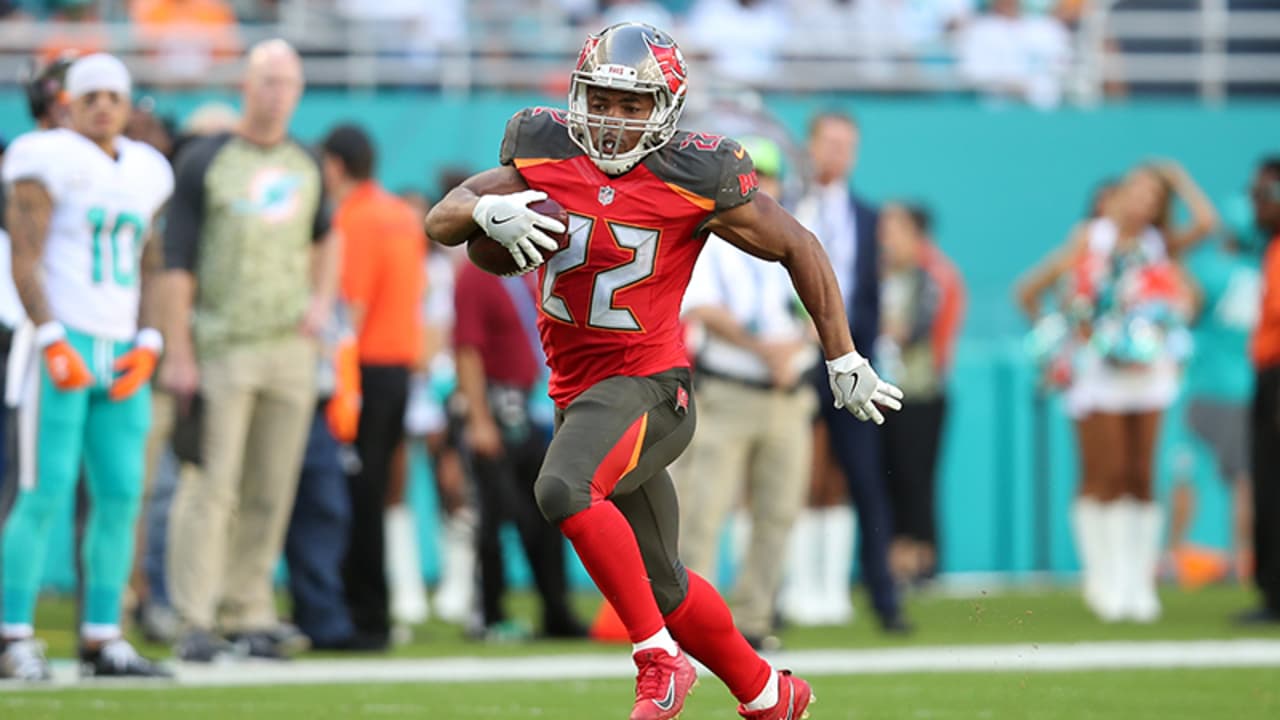 By The Numbers A Look At Doug Martin's Career