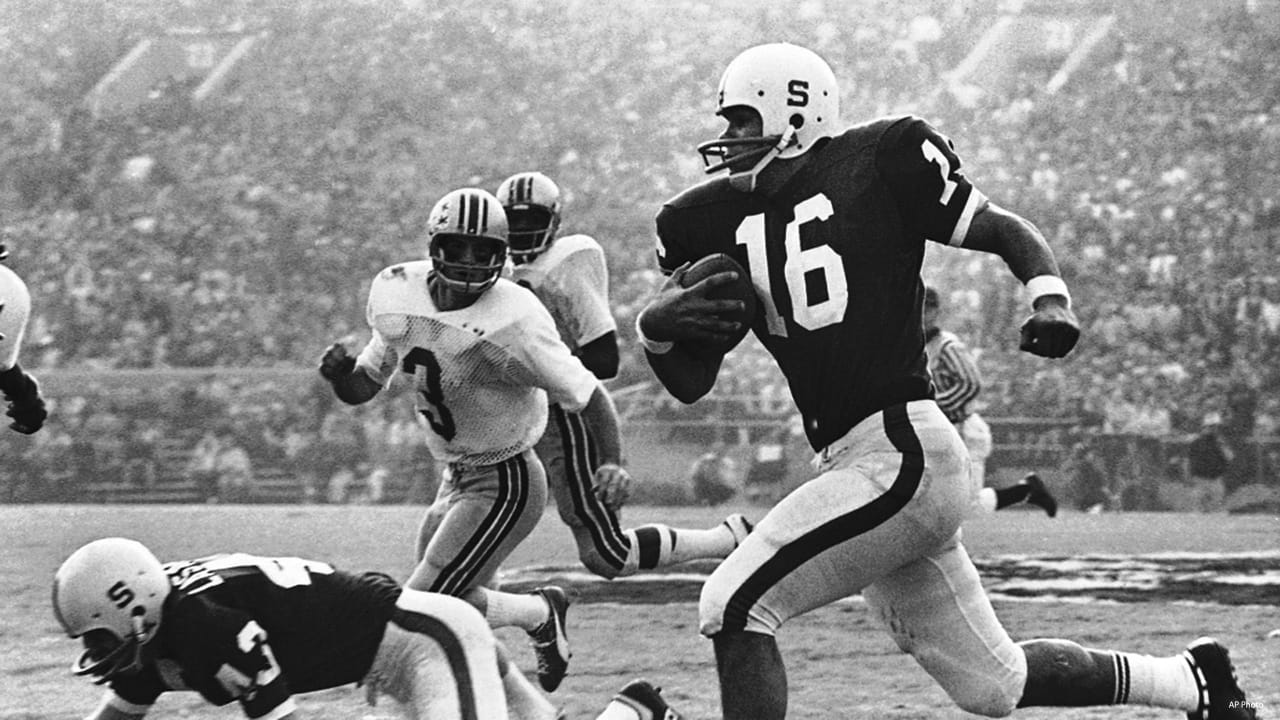 Oakland Raiders quarterback Jim Plunkett (16) prepares to throw the ball in  a game against the …