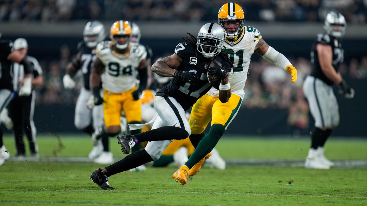 Davante Adams takes Michael Jordan's advice in calling out Raiders