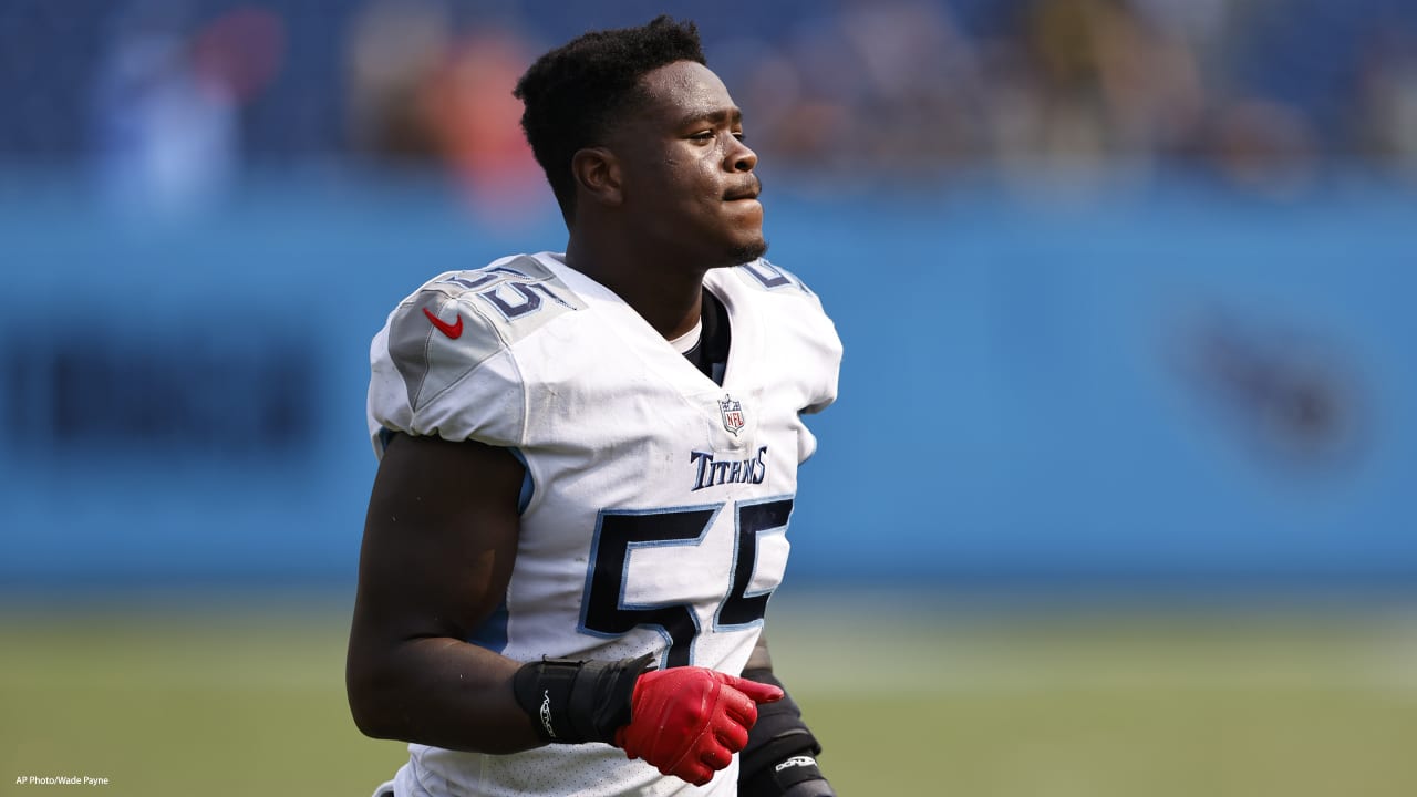 Las Vegas Raiders linebacker Jayon Brown (50) celebrates during the first  half of an NFL football game against the Arizona Cardinals Sunday, Sept.  18, 2022, in Las Vegas. (AP Photo/John Locher Stock