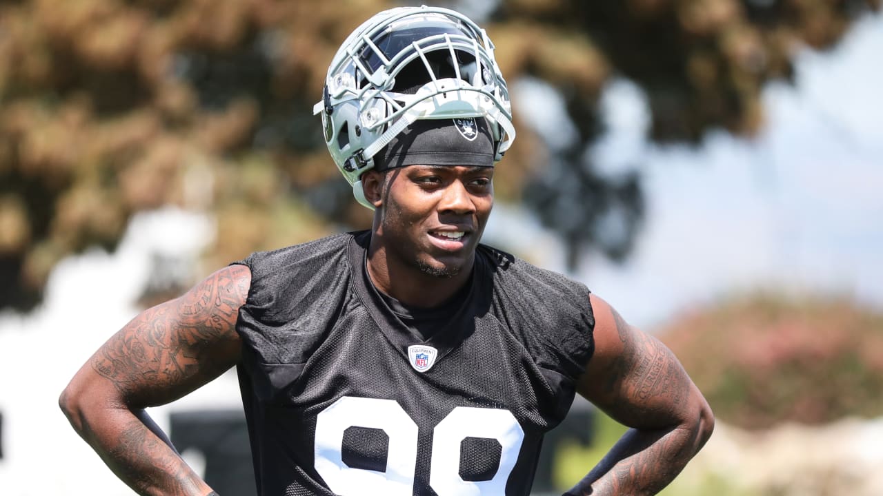 Bruce Irvin: Mail Your Jerseys To The Raiders Facility, I'll Sign – Raiders  Beat