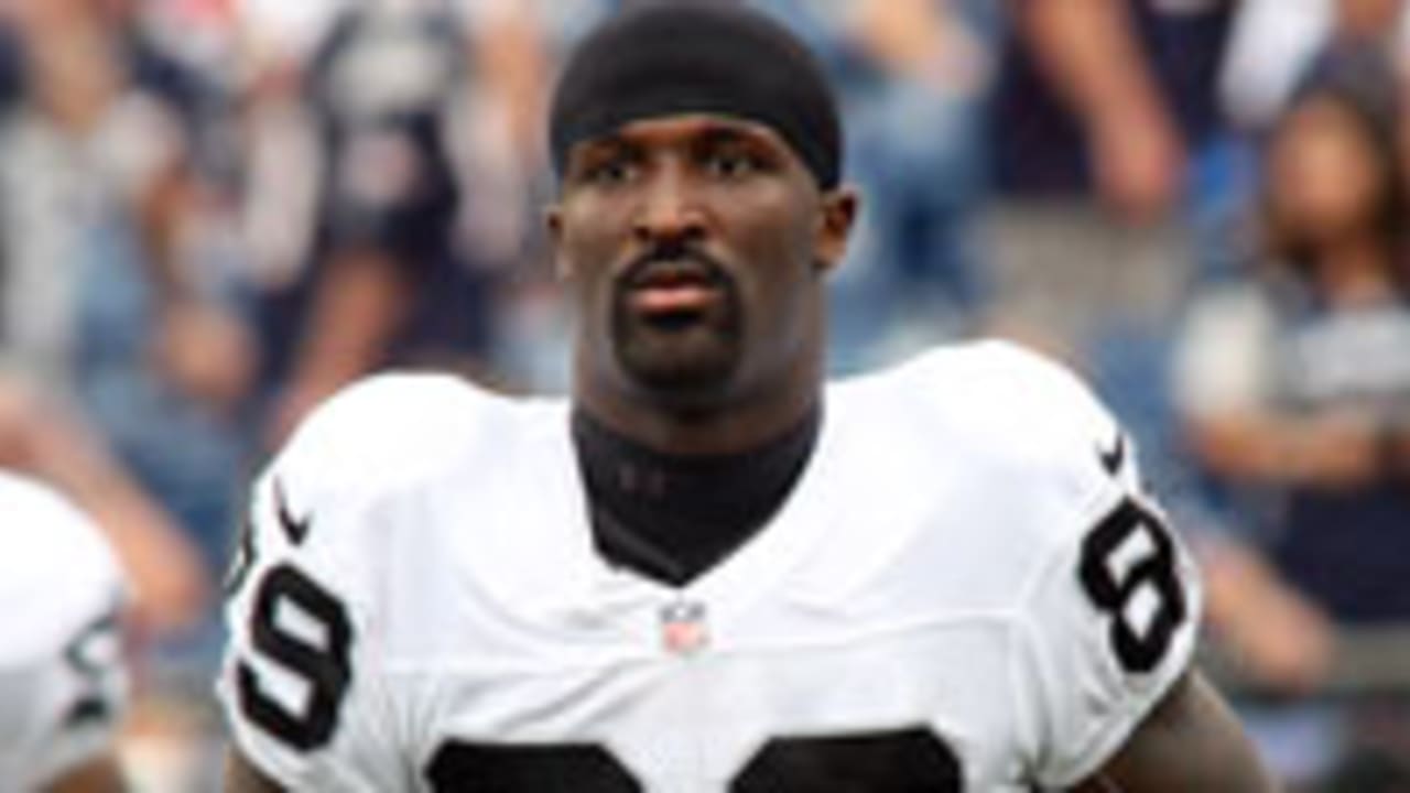 Former NFL Wide Receiver, NFL Network Analyst James Jones Tabs