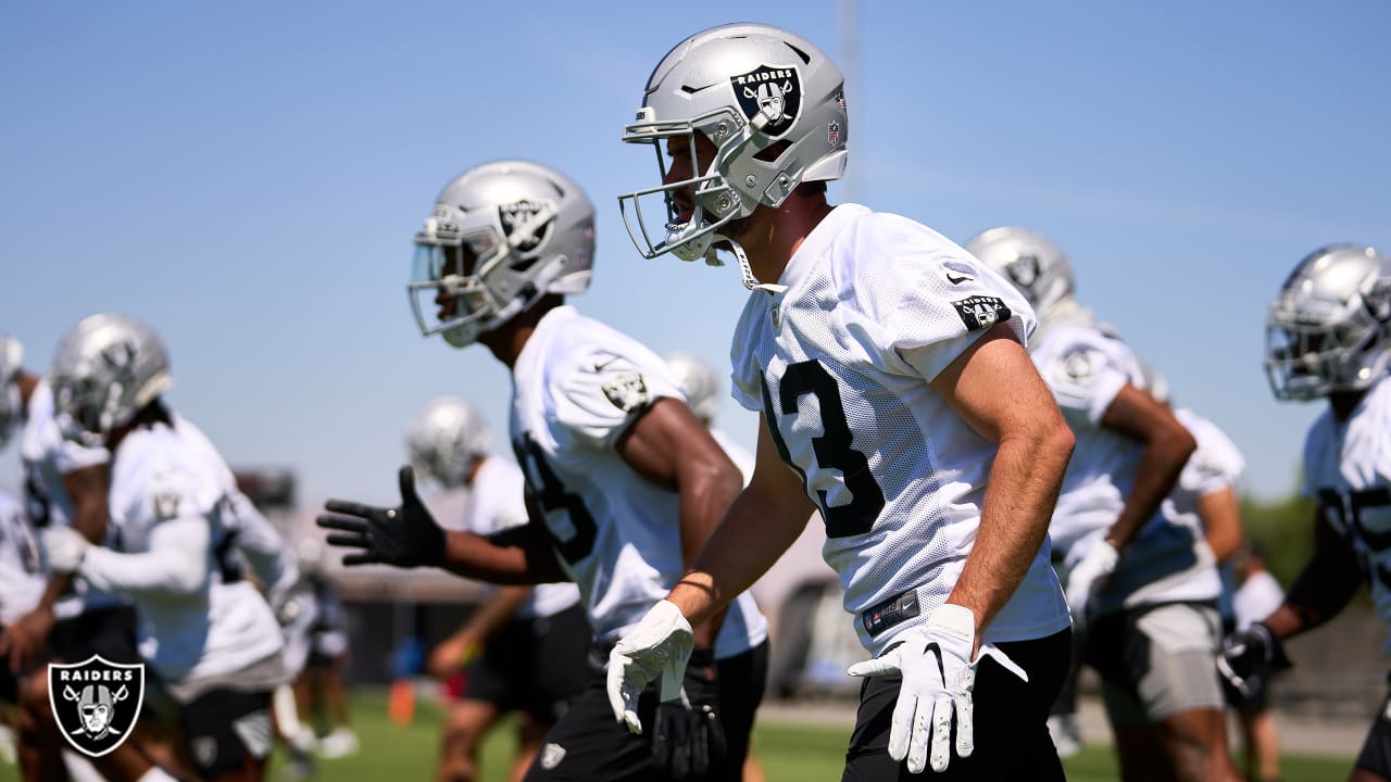 Photos: An inside look at Day 2 of the Broncos' 2022 OTA practices