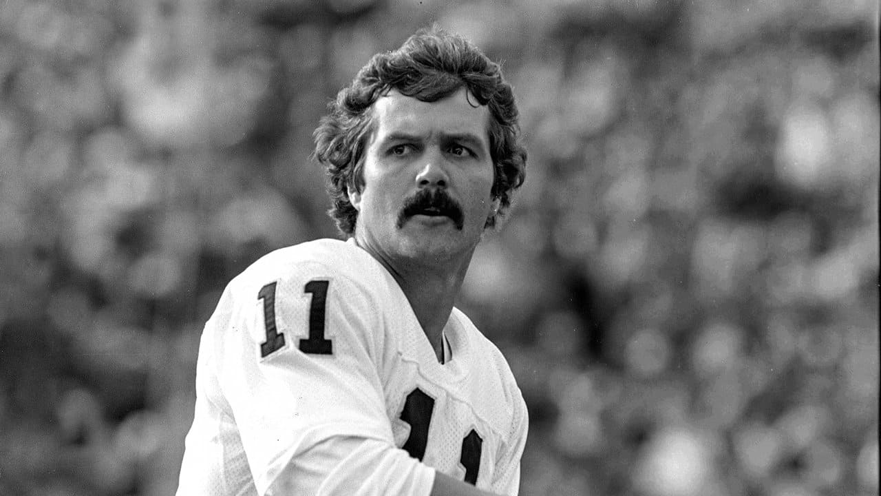 Remembering Raiders QB David Humm