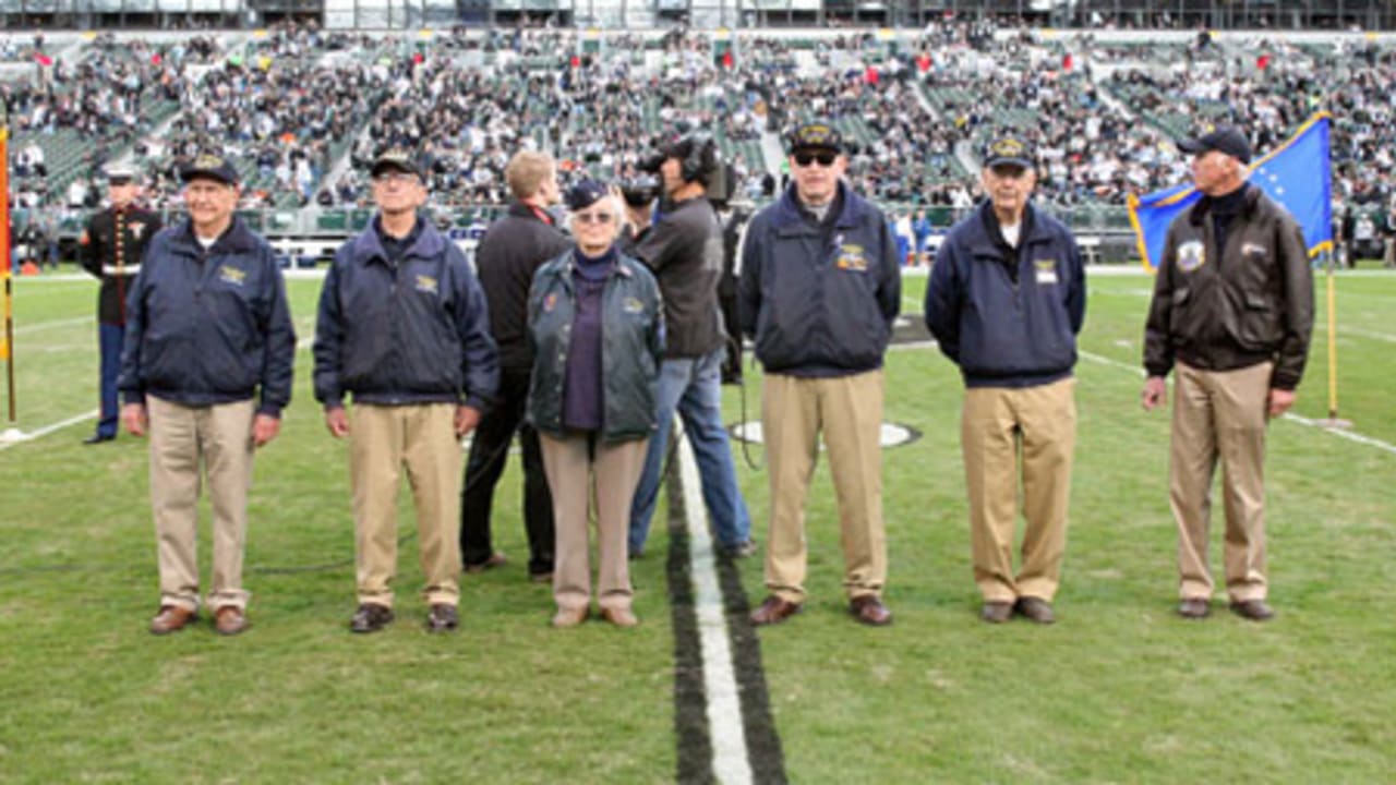 USAF Honor Guard kicks off Redskins Game