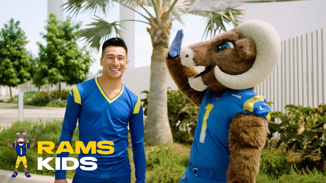 Hecho del viernes: ¿Qué jugador de los Rams interceptó al mariscal de ...