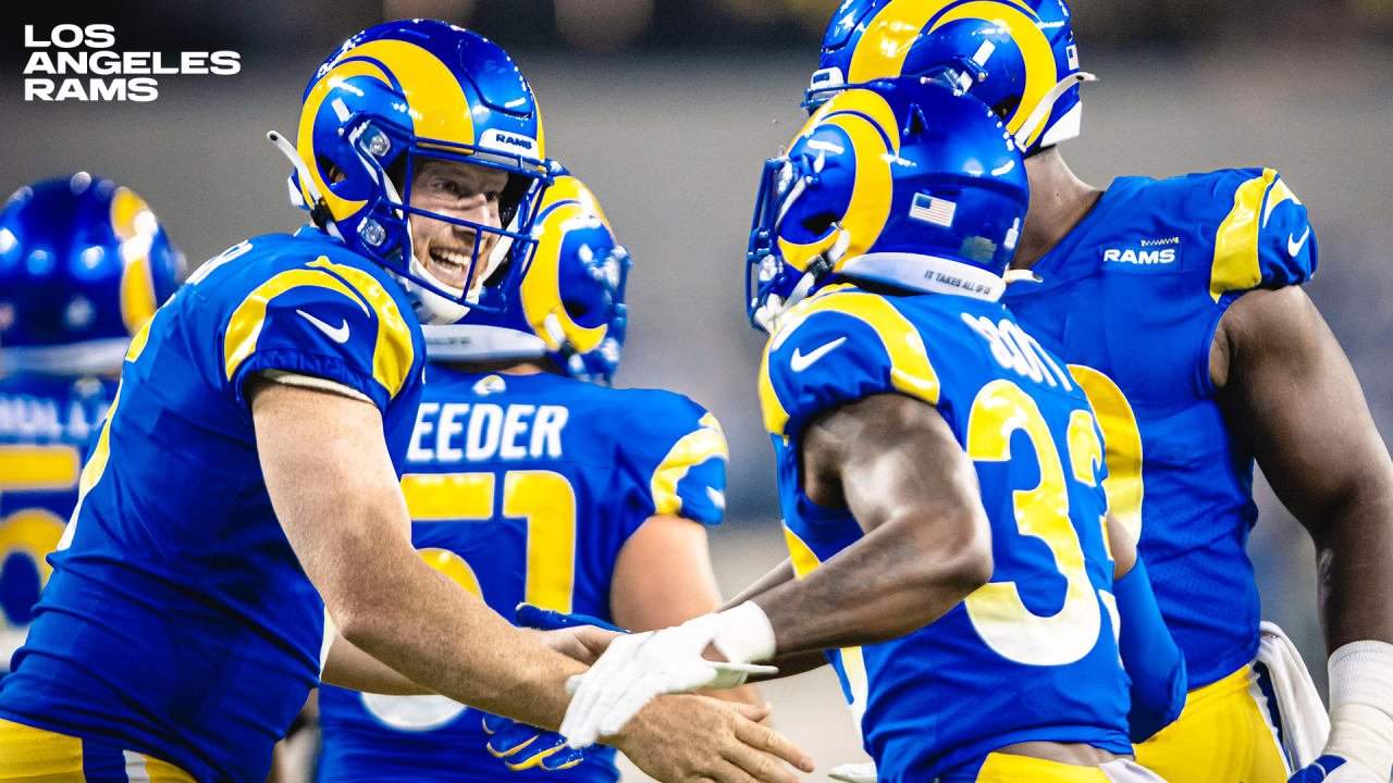 Rams' Johnny Hekker has team excited about punts in win over Bears