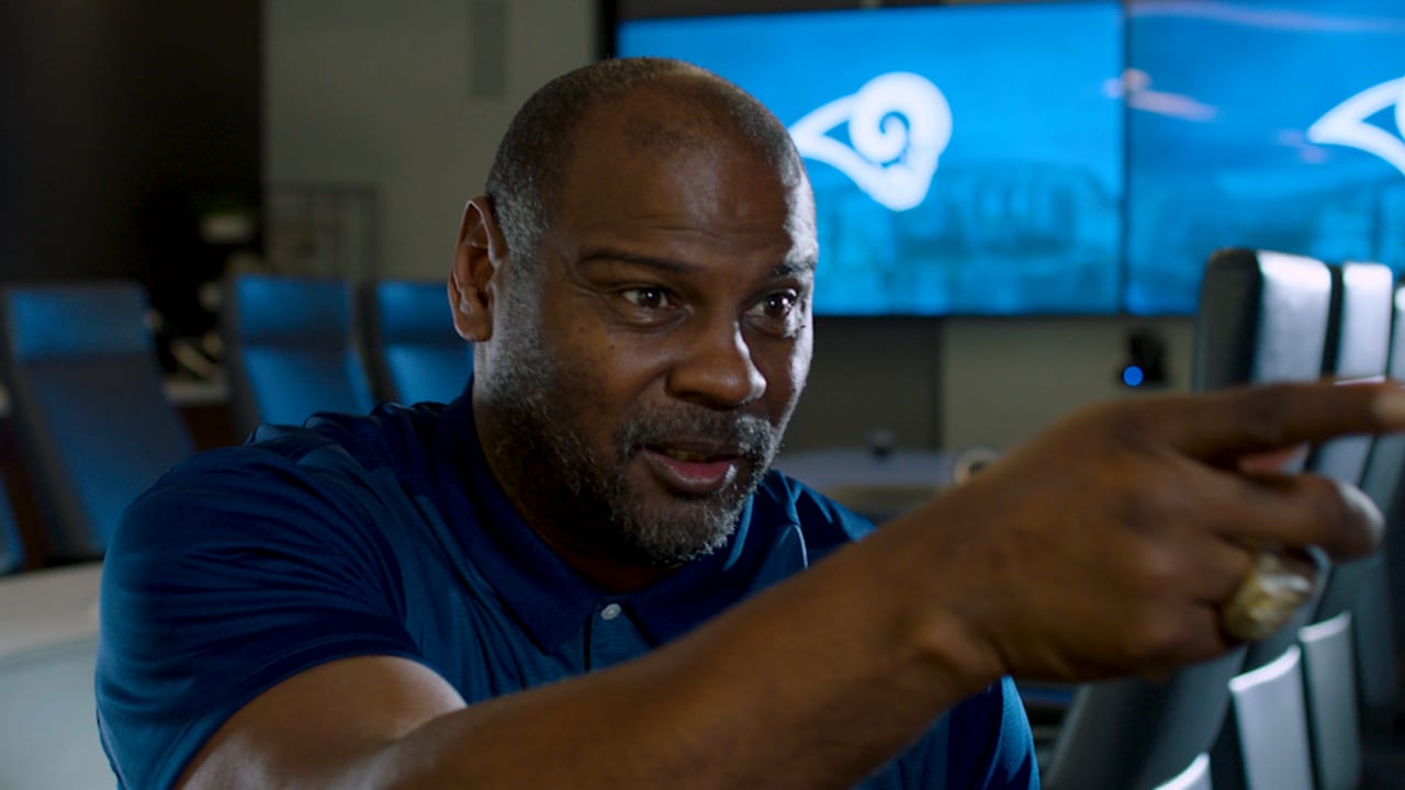 Mike Jones breaks down his iconic gamesaving tackle from Super Bowl XXXIV