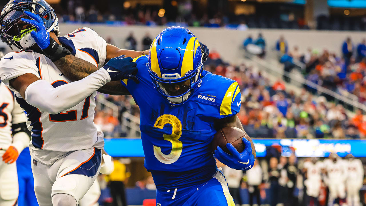 Los Angeles Rams running back Cam Akers (3) warms up before an NFL  preseason football game Saturday, Aug. 26, 2023, in Denver. (AP Photo/David  Zalubowski Stock Photo - Alamy