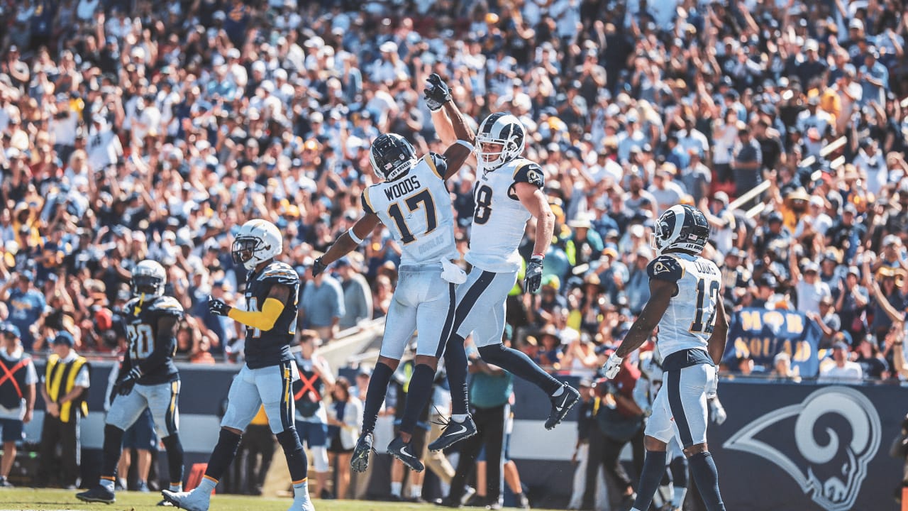 3,507 Los Angeles Chargers V Los Angeles Rams Photos & High Res