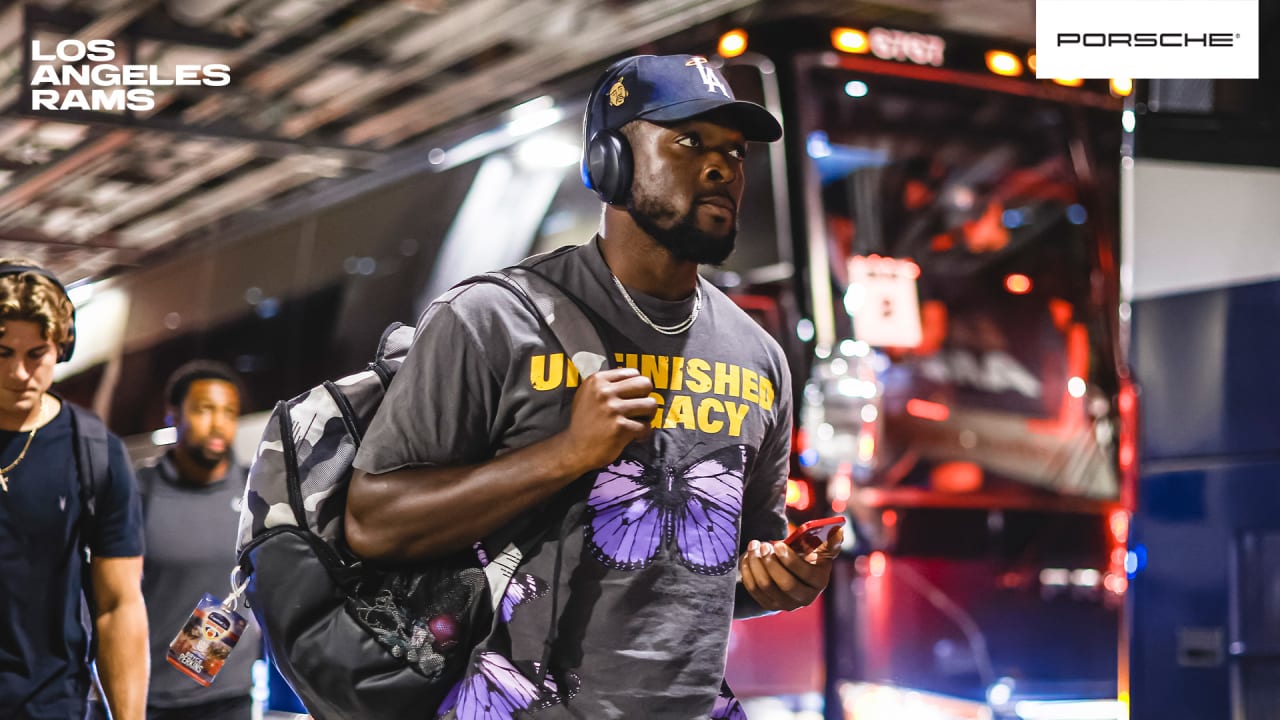 ARRIVAL PHOTOS: Rams arrive at SoFi Stadium for preseason matchup ...