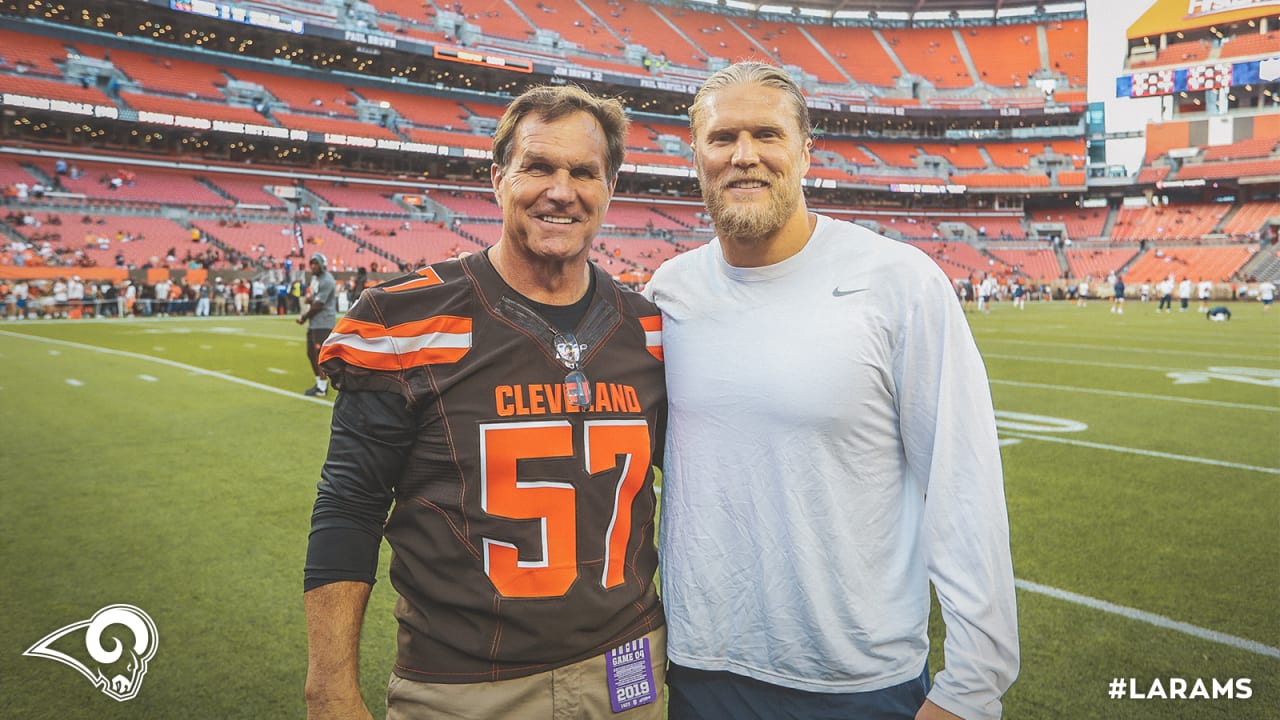 Clay Matthews honors dad after win over Browns