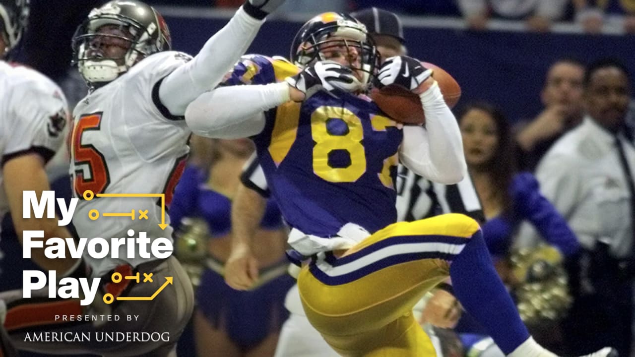 - NFL/PLAYOFFS99 - Rams rookie Holt comes up big