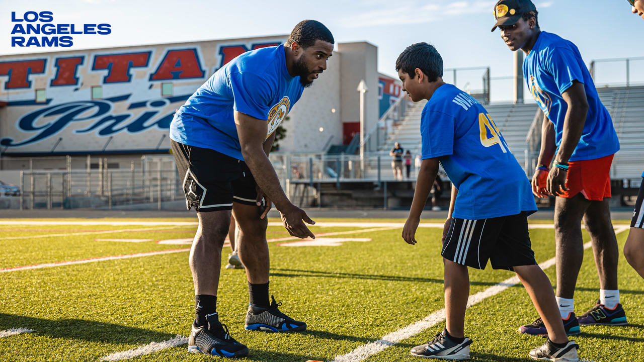 Los Angeles Rams - Bobby Wagner in royal + sol = 