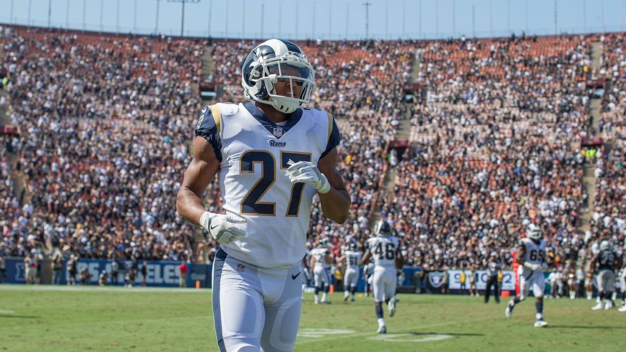 Rams Re-Sign Safety Isaiah Johnson