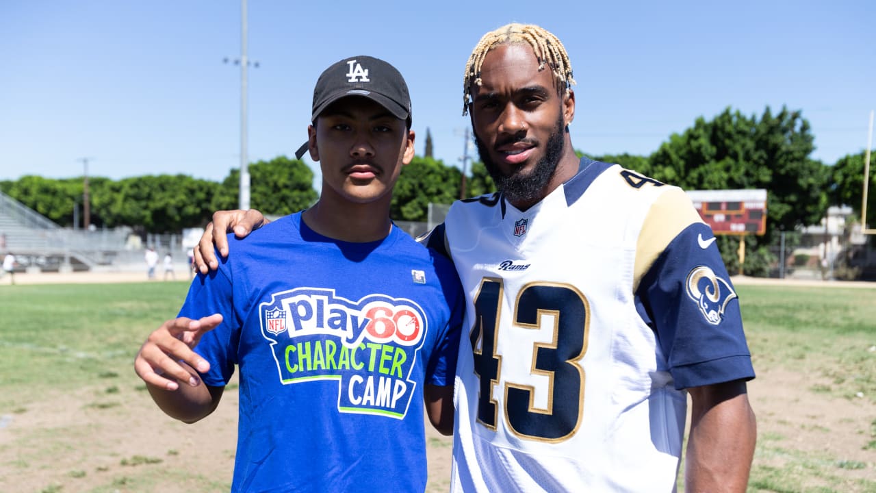 Cowboys Host NFL PLAY 60 Character Camp