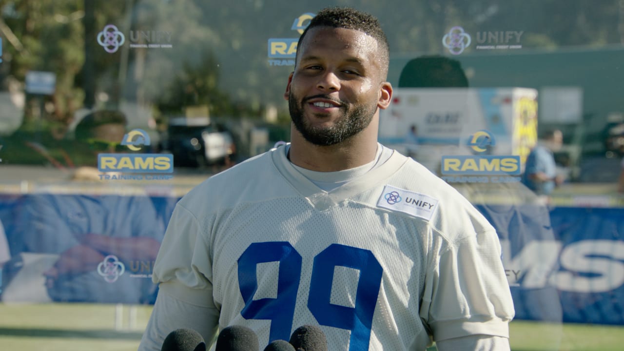 Rams DT Aaron Donald is on   now, showing fans his workouts