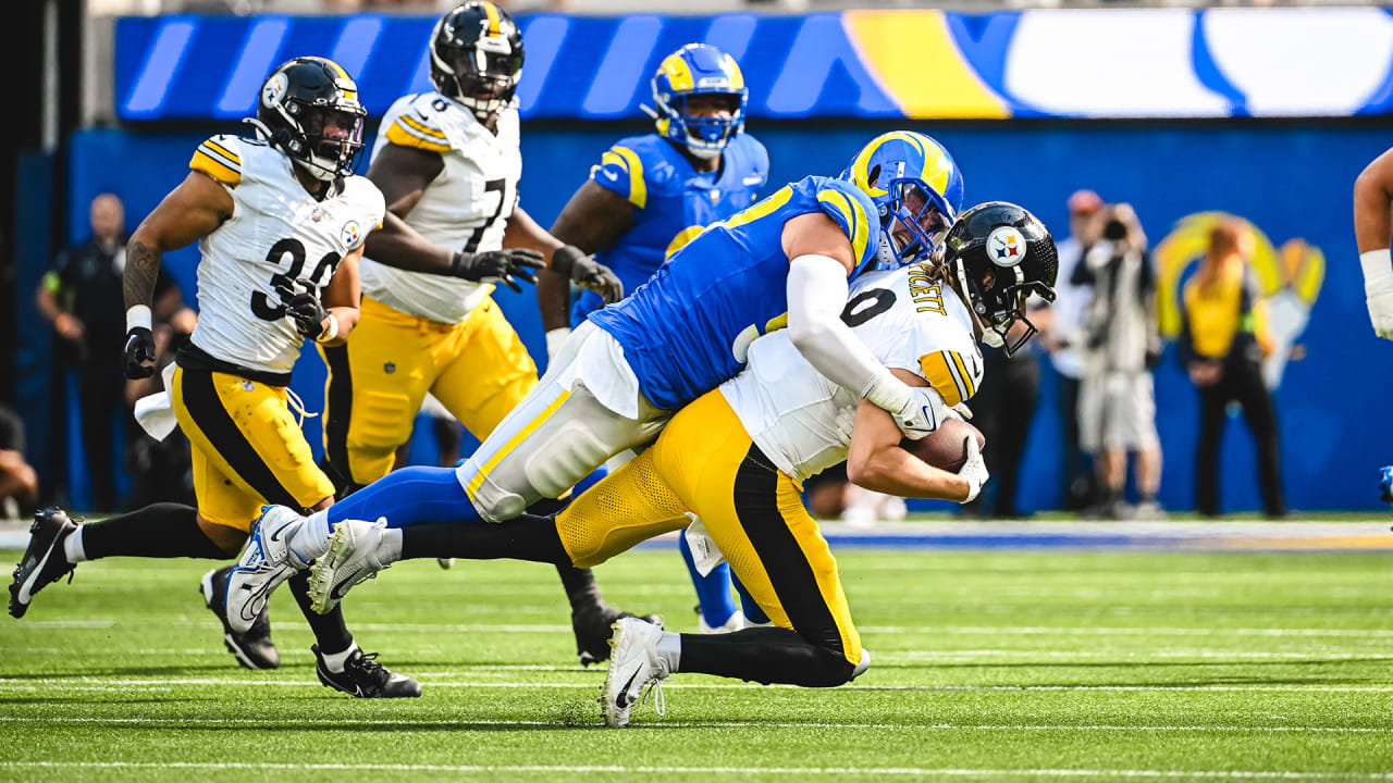 Los Angeles Rams outside linebacker Michael Hoecht picks up his second ...