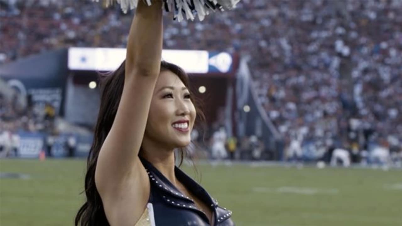 Rams Cheerleaders on X: Starting off the week with a smile