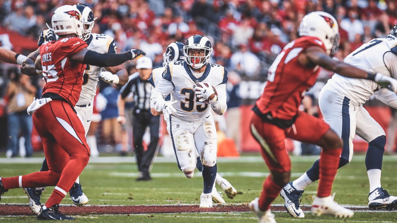 With Gurley Inactive, C.J. Anderson Carries the Load for Rams in Week ...