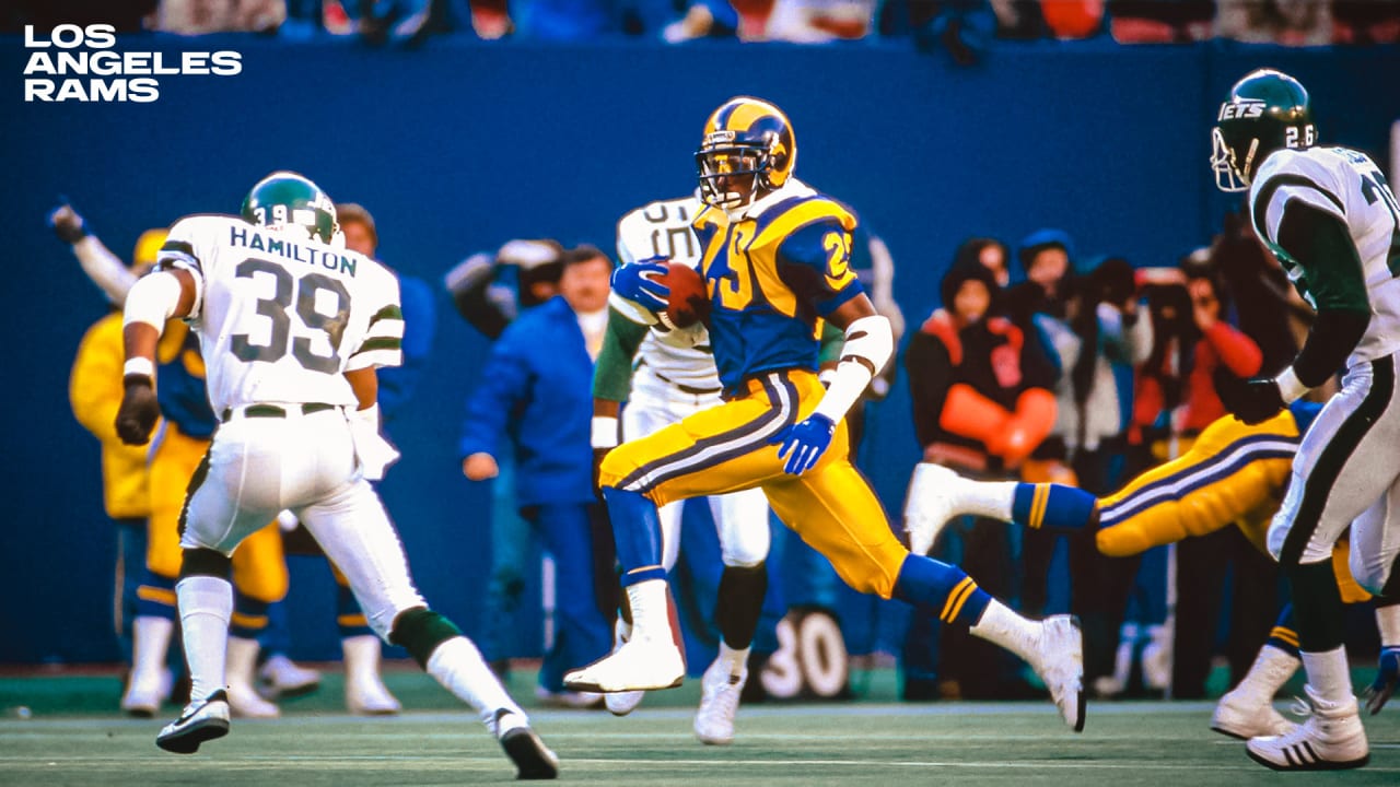 Los Angeles Rams Eric Dickerson (29) stares straight past New York